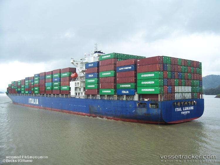 Cma-Cgm-Manta-Ray - Container Ship vessel registered in Malta
