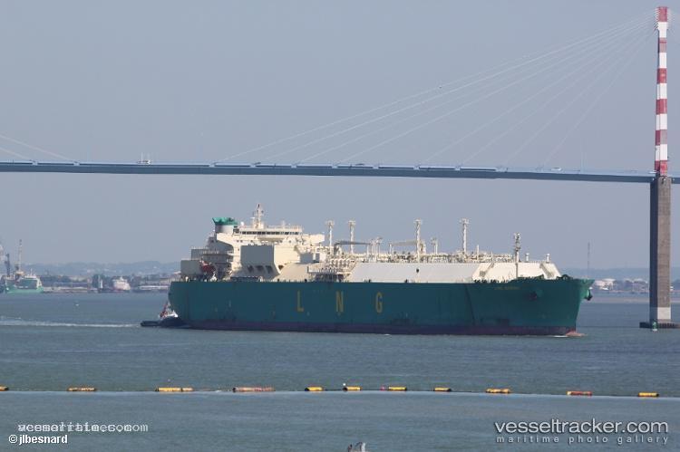 Lng-Borno - Lng Tanker vessel registered in Bermuda