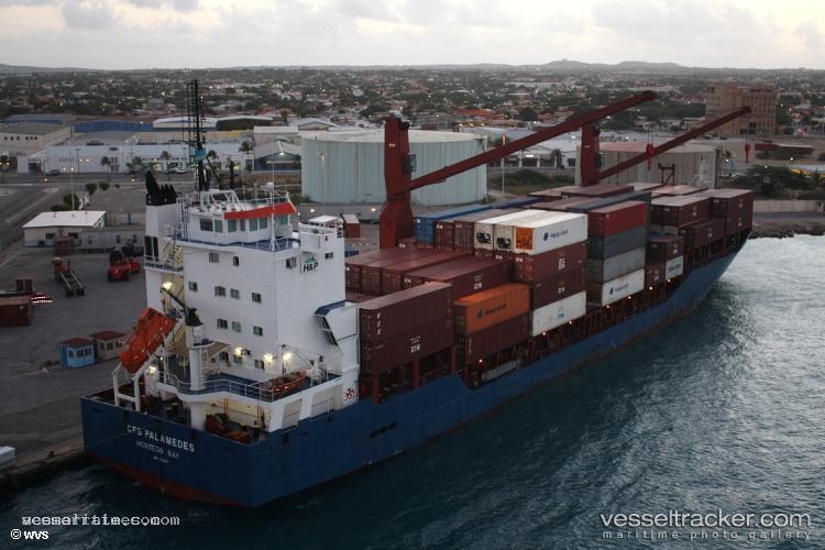 Sing - Deck Cargo Ship vessel registered in Panama