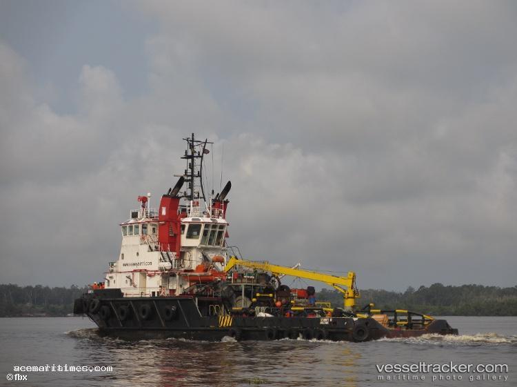 Advantis-Libra - Service Ship vessel registered in Saint Vincent and the Grenadines