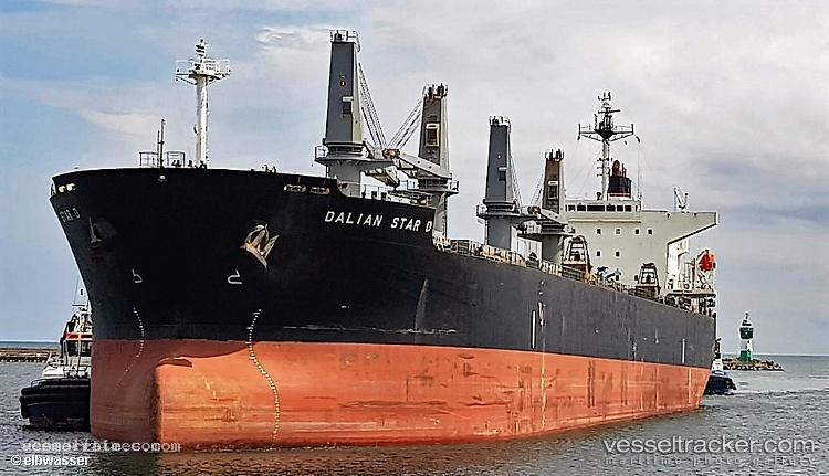 Dalida - Ore Carrier vessel registered in Marshall Islands