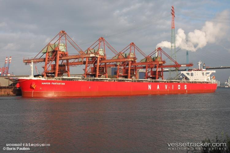 Navios-Fantastiks - Bulk Carrier vessel registered in Panama