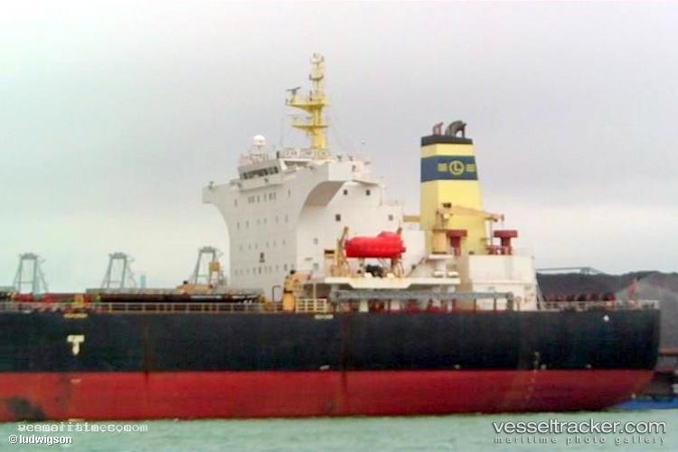 Ocean-Confidence - Bulk Carrier vessel registered in Hong Kong
