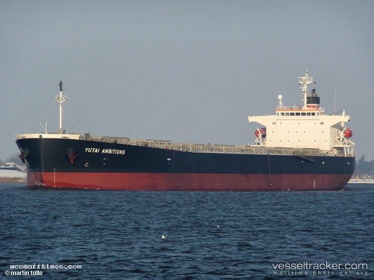 Aquila - Bulk Carrier vessel registered in Marshall Islands