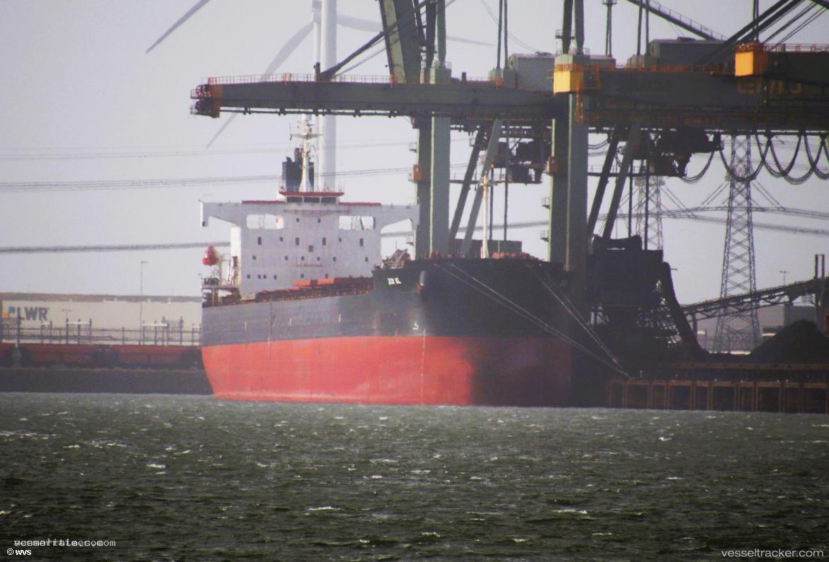 Zoi-Xl - Bulk Carrier vessel registered in Marshall Islands
