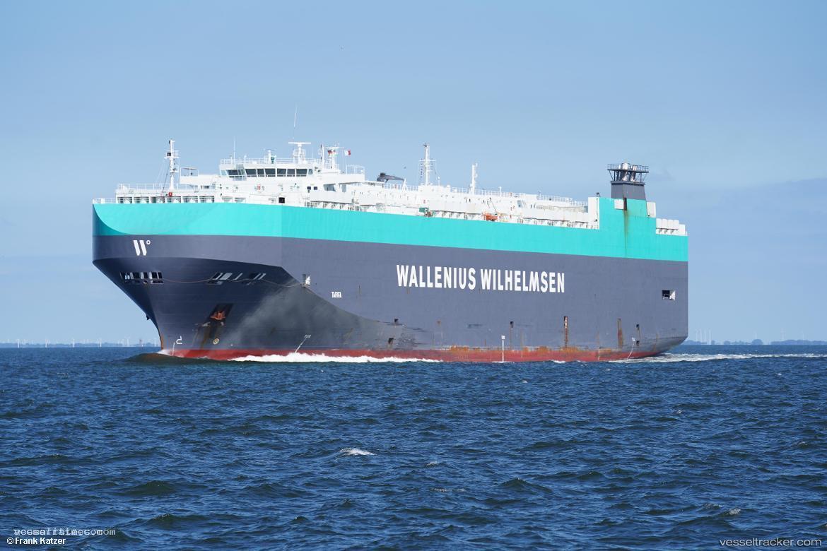 Tarifa - Vehicles Carrier vessel registered in Bahamas