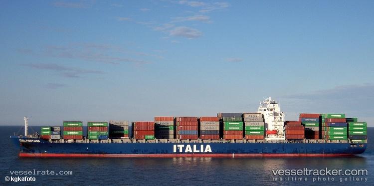 Celsius-Nicosia - Container Ship vessel registered in Marshall Islands