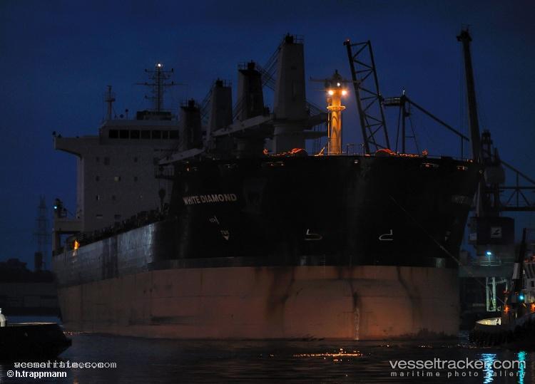 Ocean-Harvest-1 - Bulk Carrier vessel registered in Hong Kong