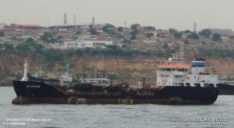 Hamdan-Ab - Oil Products Tanker vessel registered in Panama