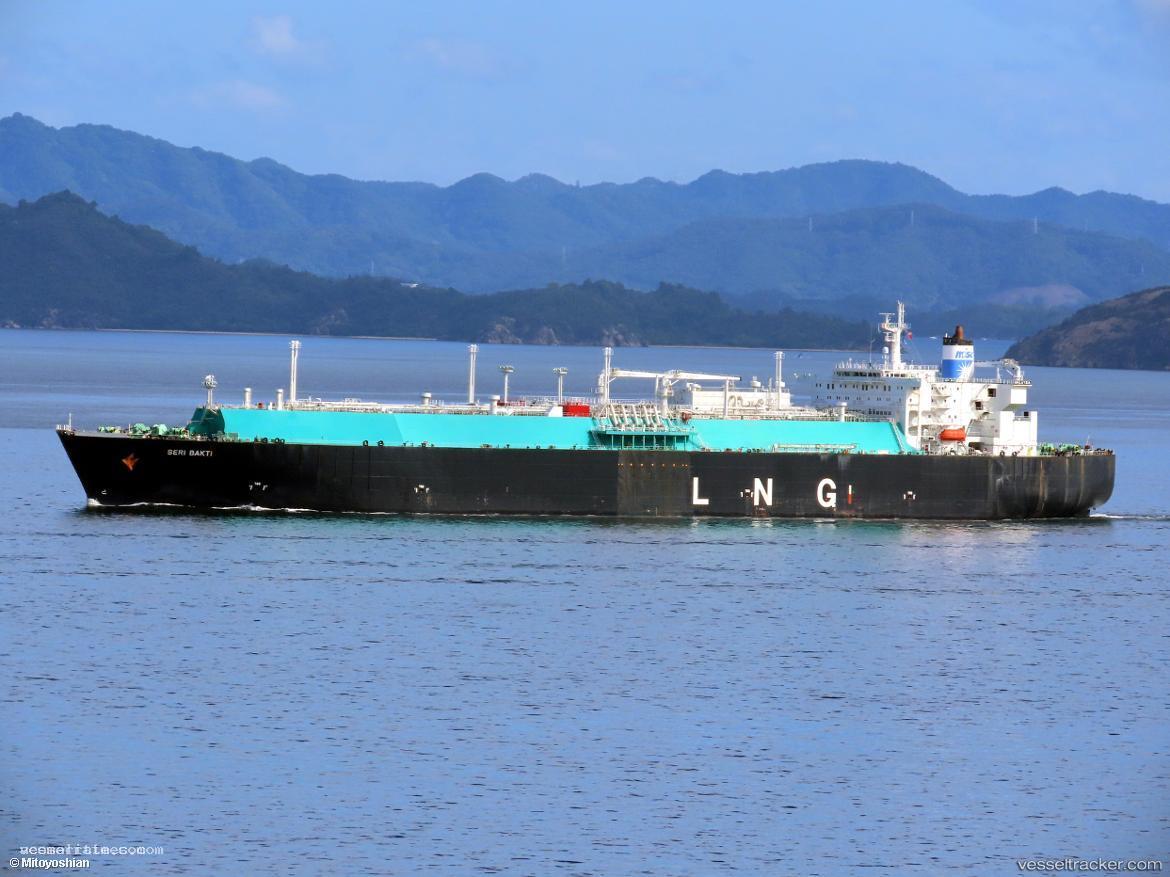 Seri-Bakti - Lng Tanker vessel registered in Malaysia
