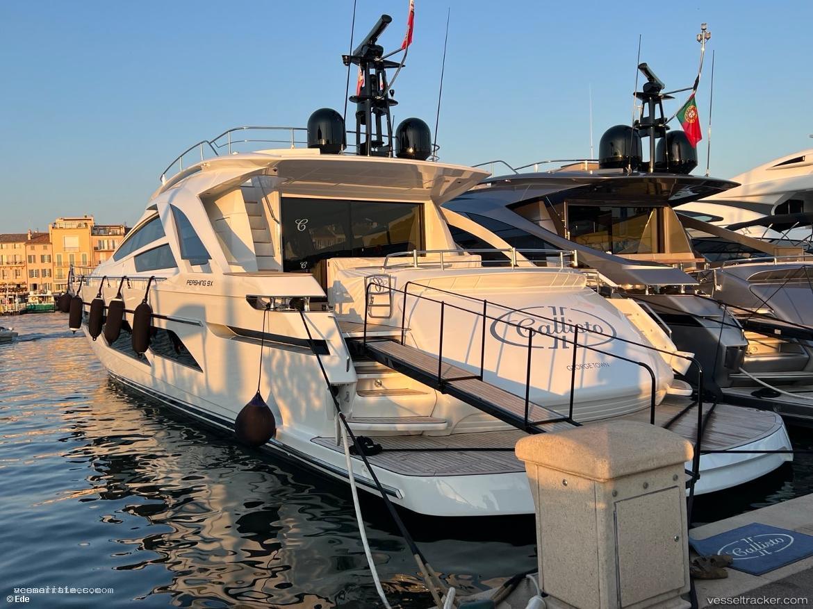 Callisto - Service Ship vessel registered in United Arab Emirates