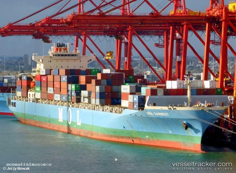 Mol-Earnest - Container Ship vessel registered in Panama