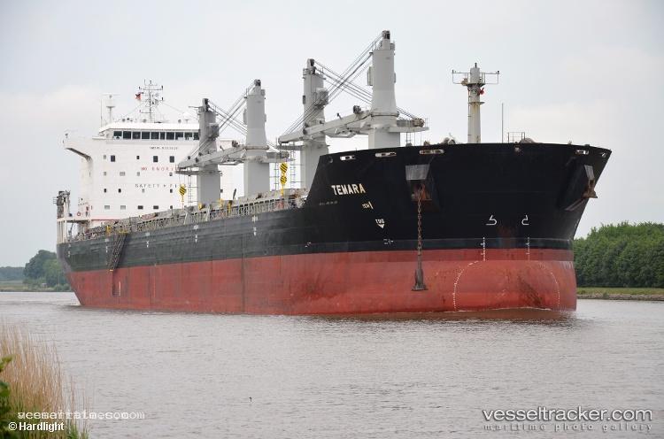 Lucky-Source - Bulk Carrier vessel registered in Singapore