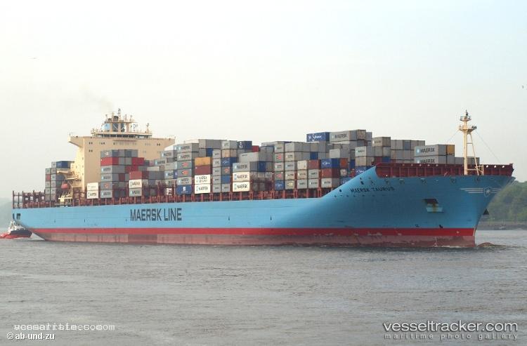 Maersk-Taurus - Container Ship vessel registered in Singapore