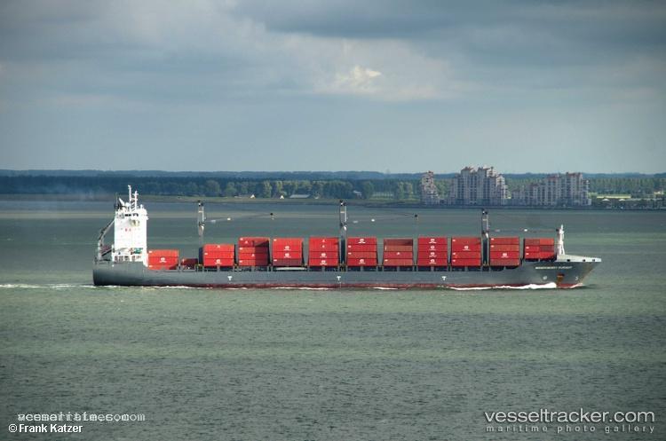 Chiquita-Farmer - Container Ship vessel registered in Portugal