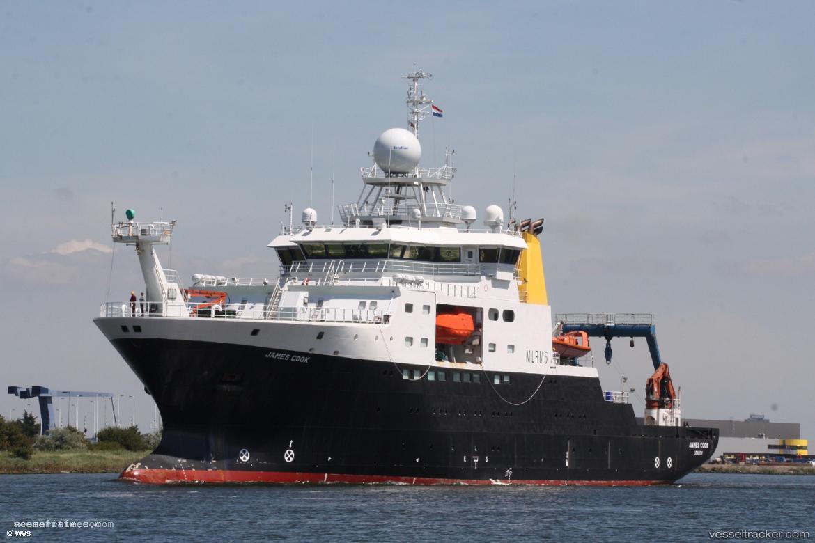Rrs-James-Cook - Research Vessel vessel registered in United Kingdom