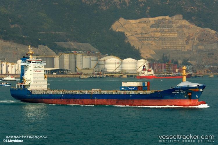 Otana-Bhum - Container Ship vessel registered in Singapore