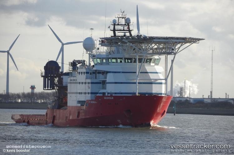 Geoholm - Offshore Support Vessel vessel registered in United Kingdom