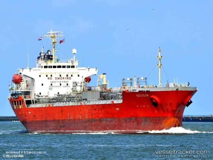 Octonaut - Chemical Oil Products Tanker vessel registered in Marshall Islands