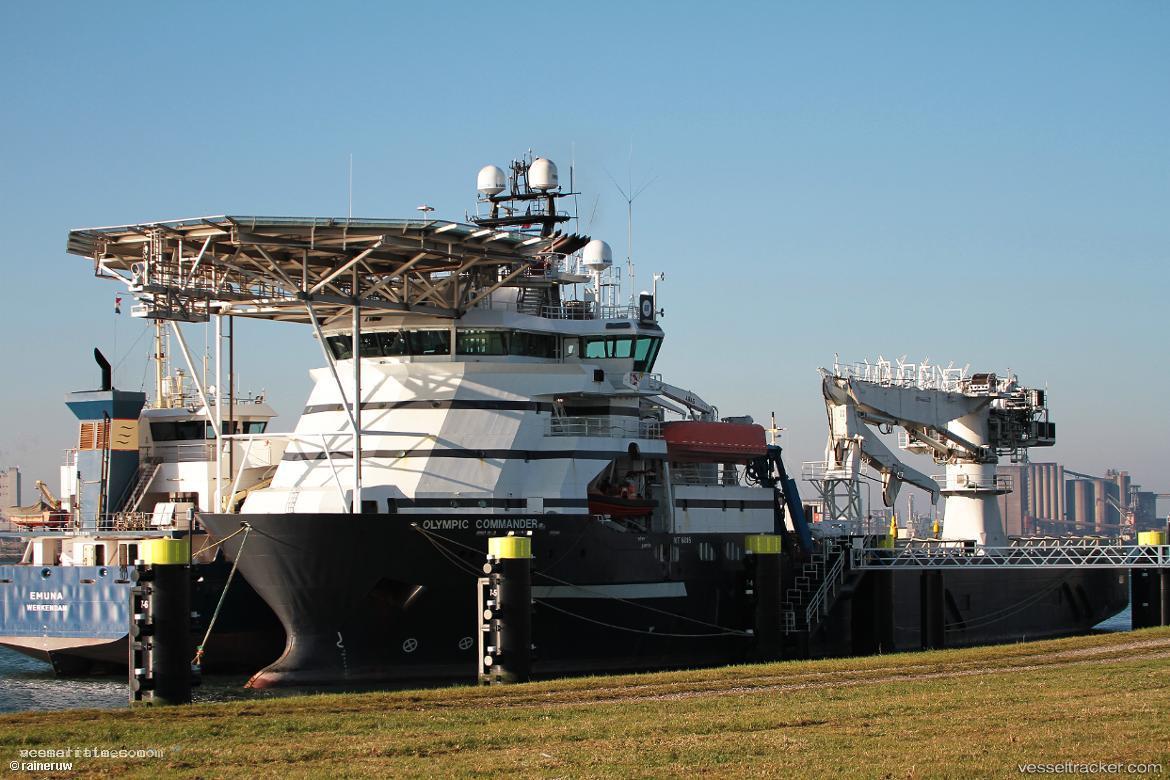 Commander - Offshore Tug Supply Ship vessel registered in Russia