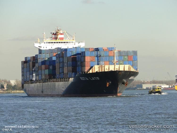 Matson-Maui - Container Ship vessel registered in Singapore