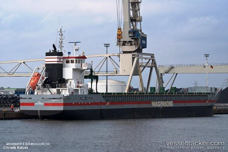 Neuseborg - Multi Purpose Carrier vessel registered in Netherlands