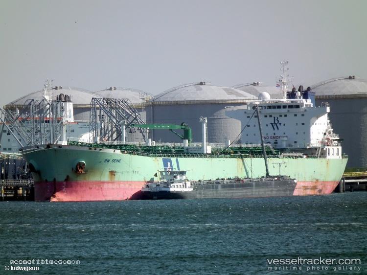 Hafnia-Seine - Oil Products Tanker vessel registered in Singapore