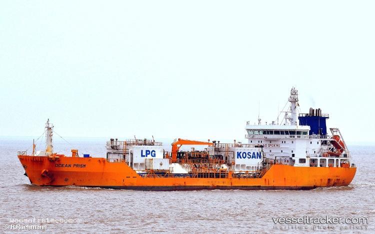 Gas-Emerald - Lpg Tanker vessel registered in Hong Kong
