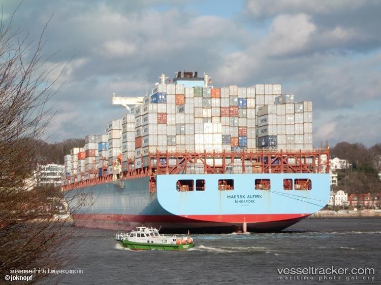 Maersk-Alfirk - Container Ship vessel registered in Singapore