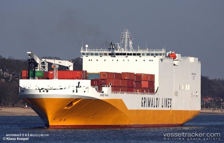 Grande-Ghana - Vehicles Carrier vessel registered in Italy
