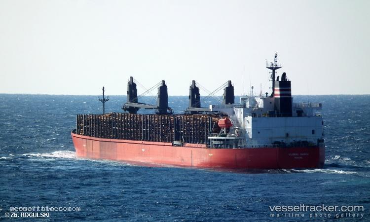 Jw-Mia - Bulk Carrier vessel registered in Panama