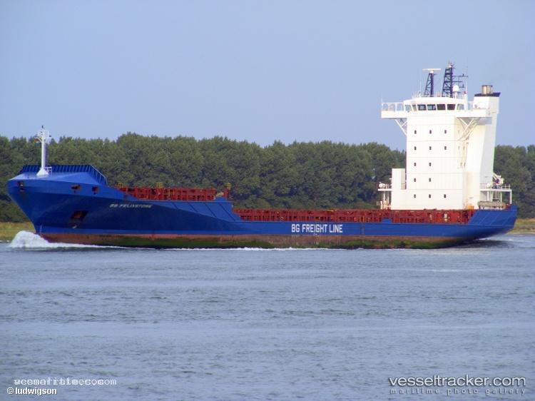 Diana-B - Container Ship vessel registered in Portugal