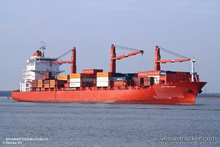 Okee-Gustav - Container Ship vessel registered in Liberia