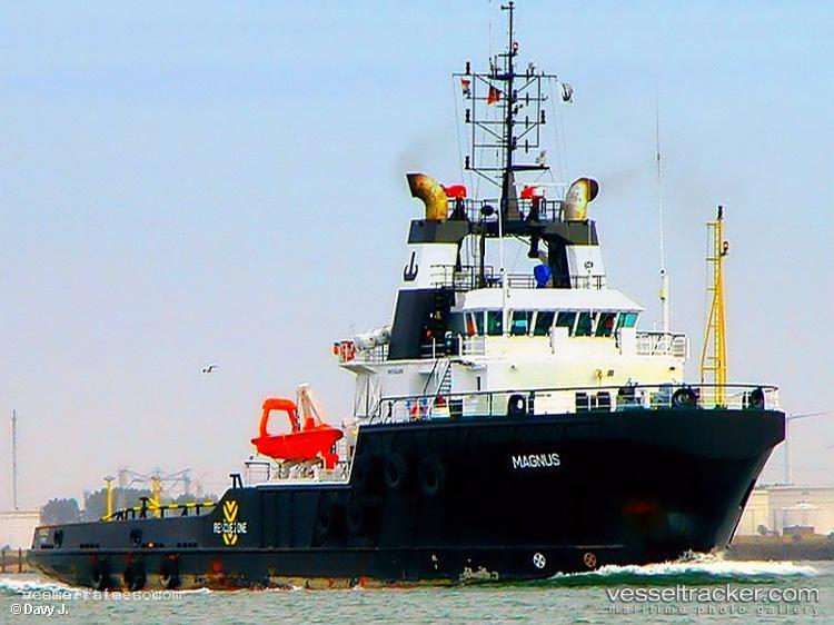 Multraship-Commander - [tug.offshore_tug_supply] vessel registered in Netherlands