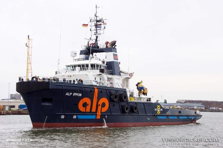 Multraship-Protector - Service Ship vessel registered in Netherlands