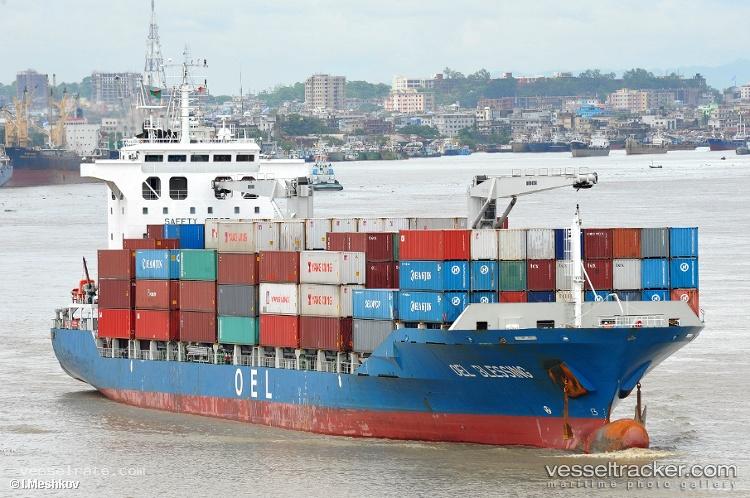 Blpl-Blessing - Container Ship vessel registered in Singapore