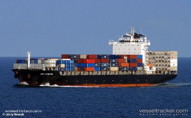 Ssf-Dream - Container Ship vessel registered in Singapore