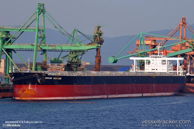 Sunny-Mamou - Ore Carrier vessel registered in Panama