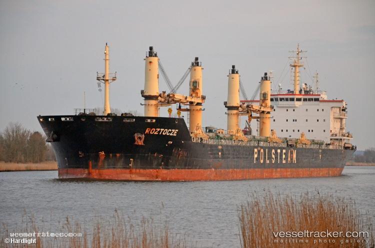 Roztocze - Bulk Carrier vessel registered in Bahamas