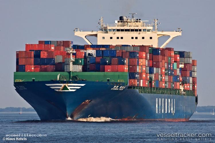 Hyundai-Faith - Container Ship vessel registered in Marshall Islands