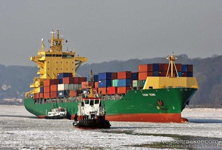 Ts-Dalian - Container Ship vessel registered in Marshall Islands