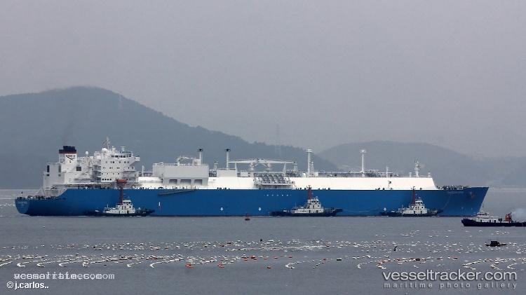 Tangguh-Foja - Lng Tanker vessel registered in Panama