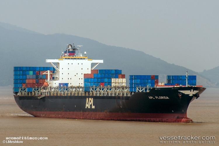 Apl-Florida - Container Ship vessel registered in Malta