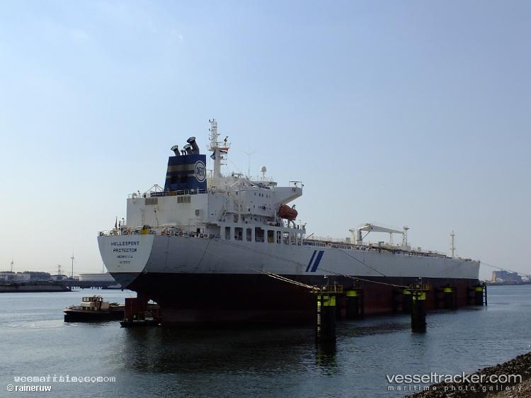 Hellespont-Protector - Crude Oil Tanker vessel registered in United Kingdom