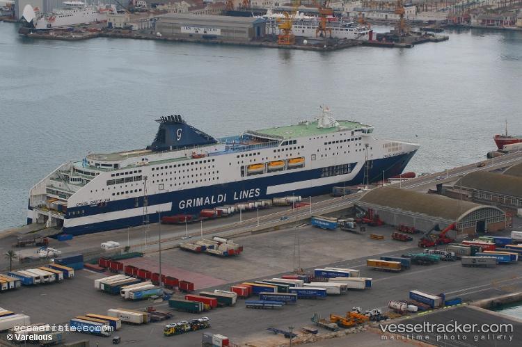Cruise-Barcelona - Passenger Ro Ro Cargo Ship vessel registered in Italy