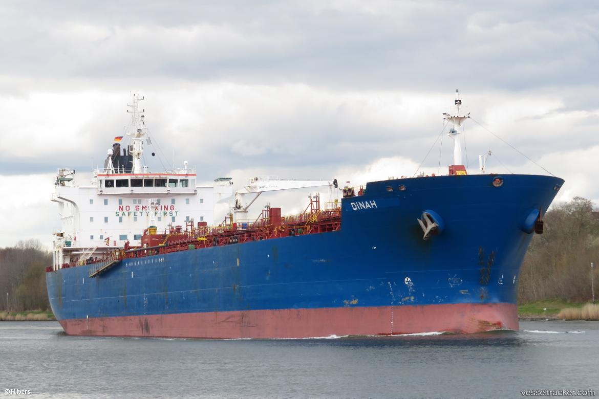 Artemida - Crude Oil Tanker vessel registered in Panama
