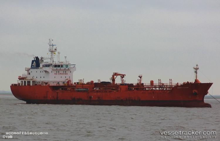 Lama - Chemical Oil Products Tanker vessel registered in Chile