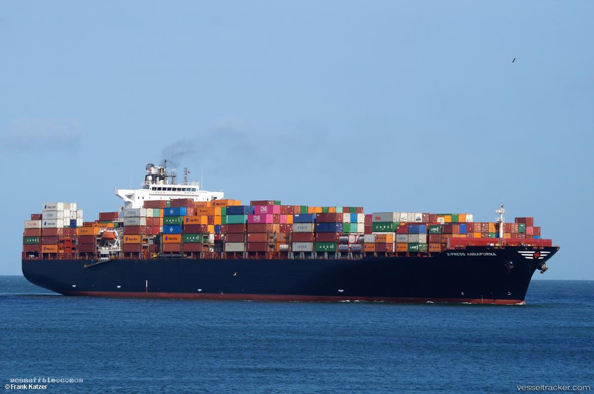 Hakuna-Matata - Container Ship vessel registered in Liberia