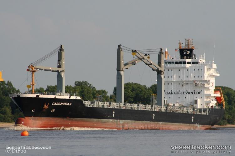 A.idefix - Container Ship vessel registered in Malta