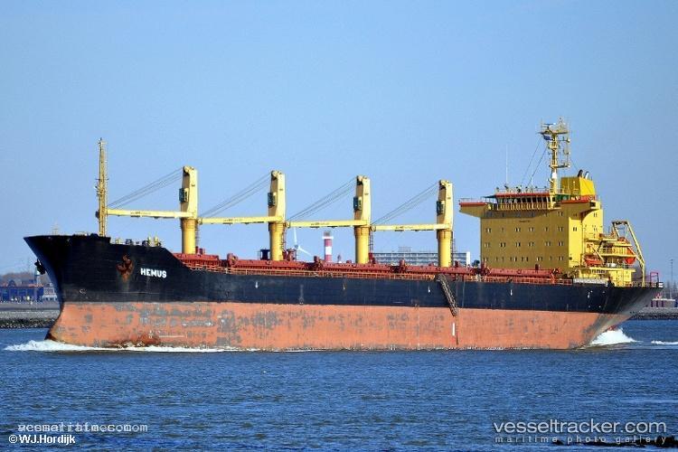 Knidos-m - Bulk Carrier vessel registered in Panama
